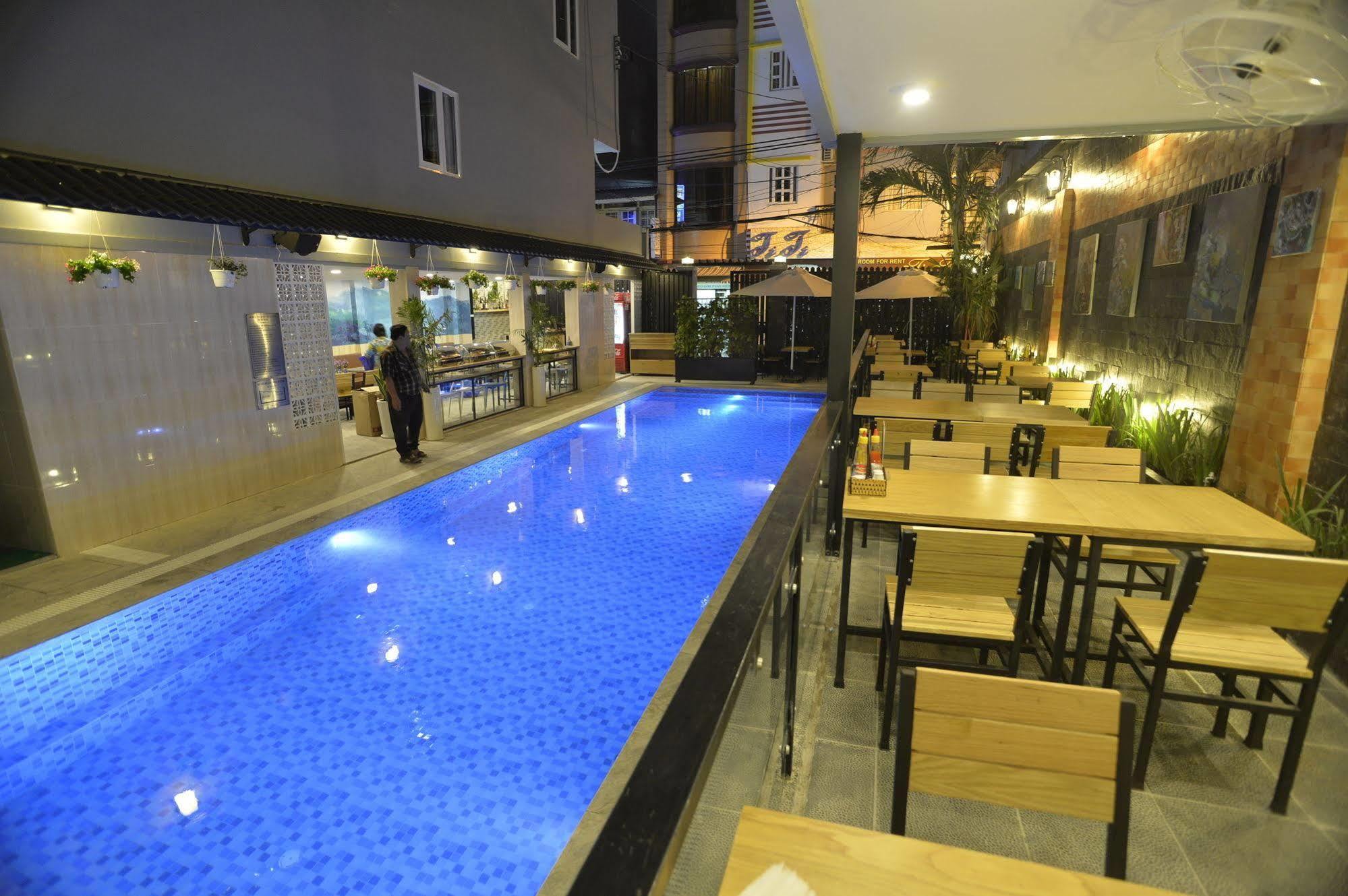 Beautiful Saigon 3 Hotel 3*