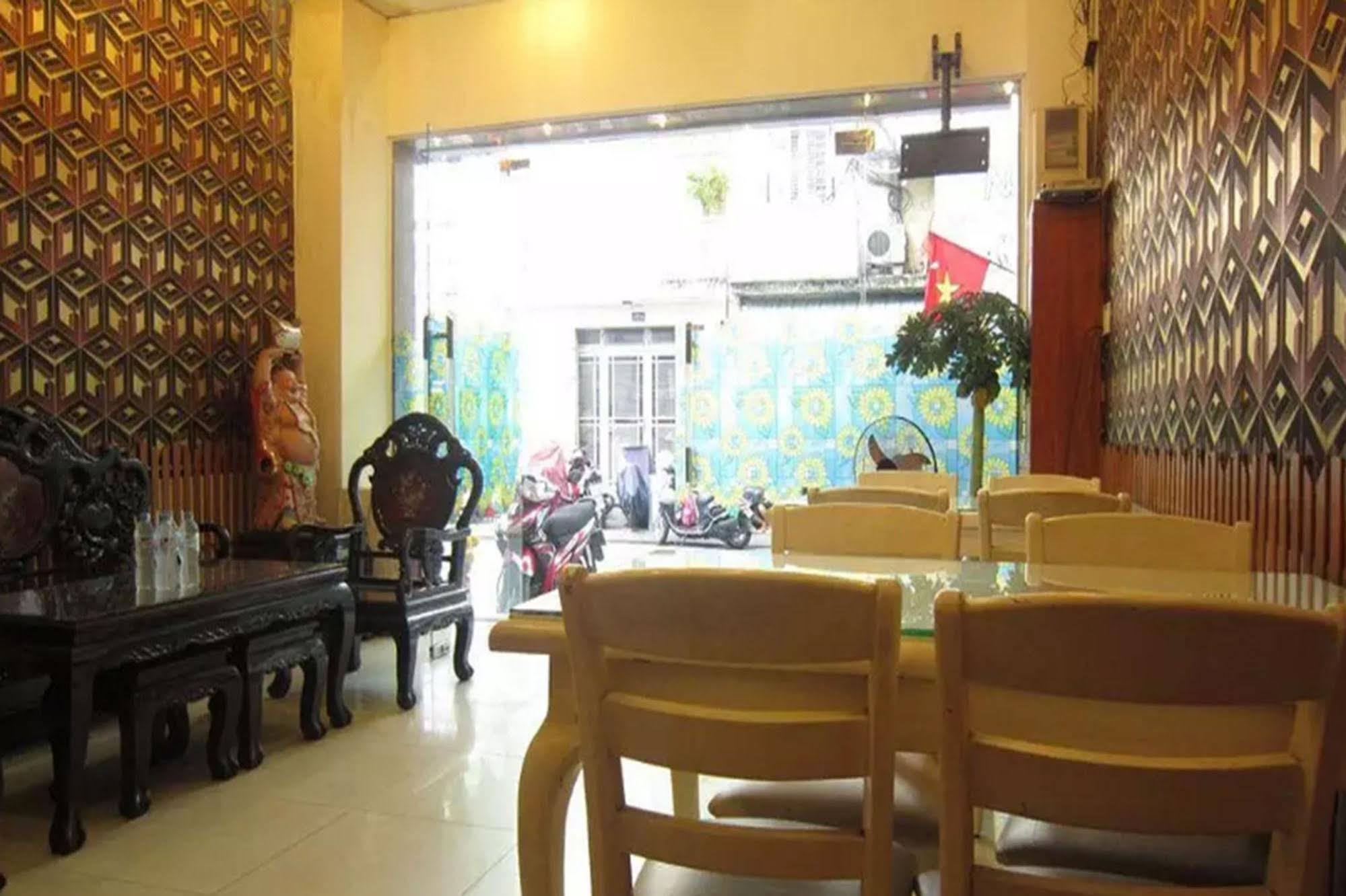Hotel Ava Saigon 3