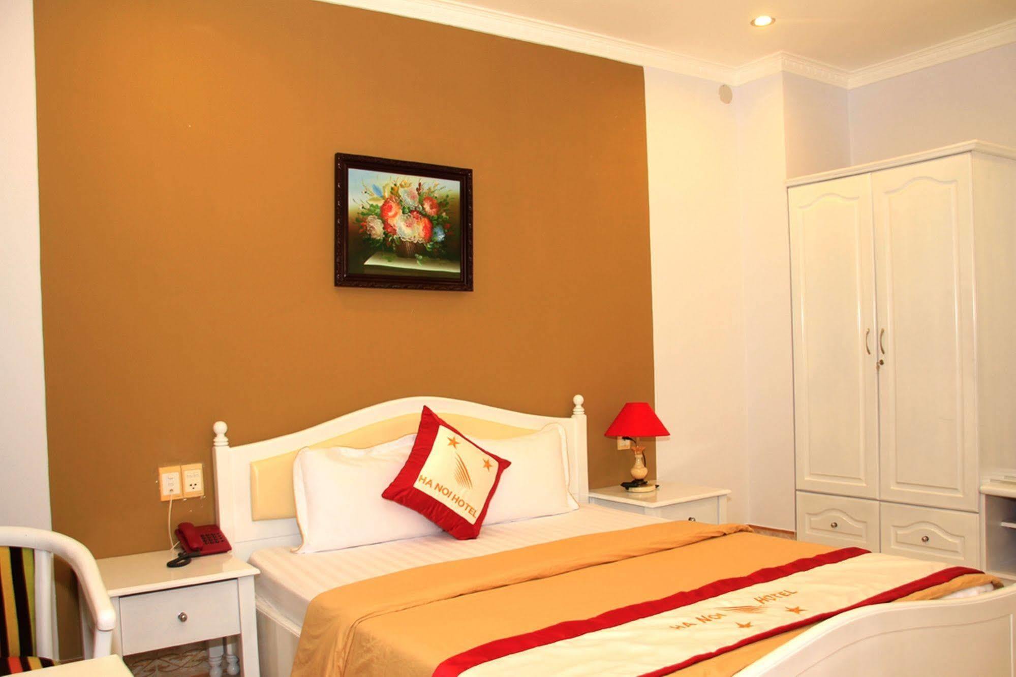 Ha Noi Near Tan Son Nhat Airport --- Free Airport Pick-up And Drop-off Available 24 A Day