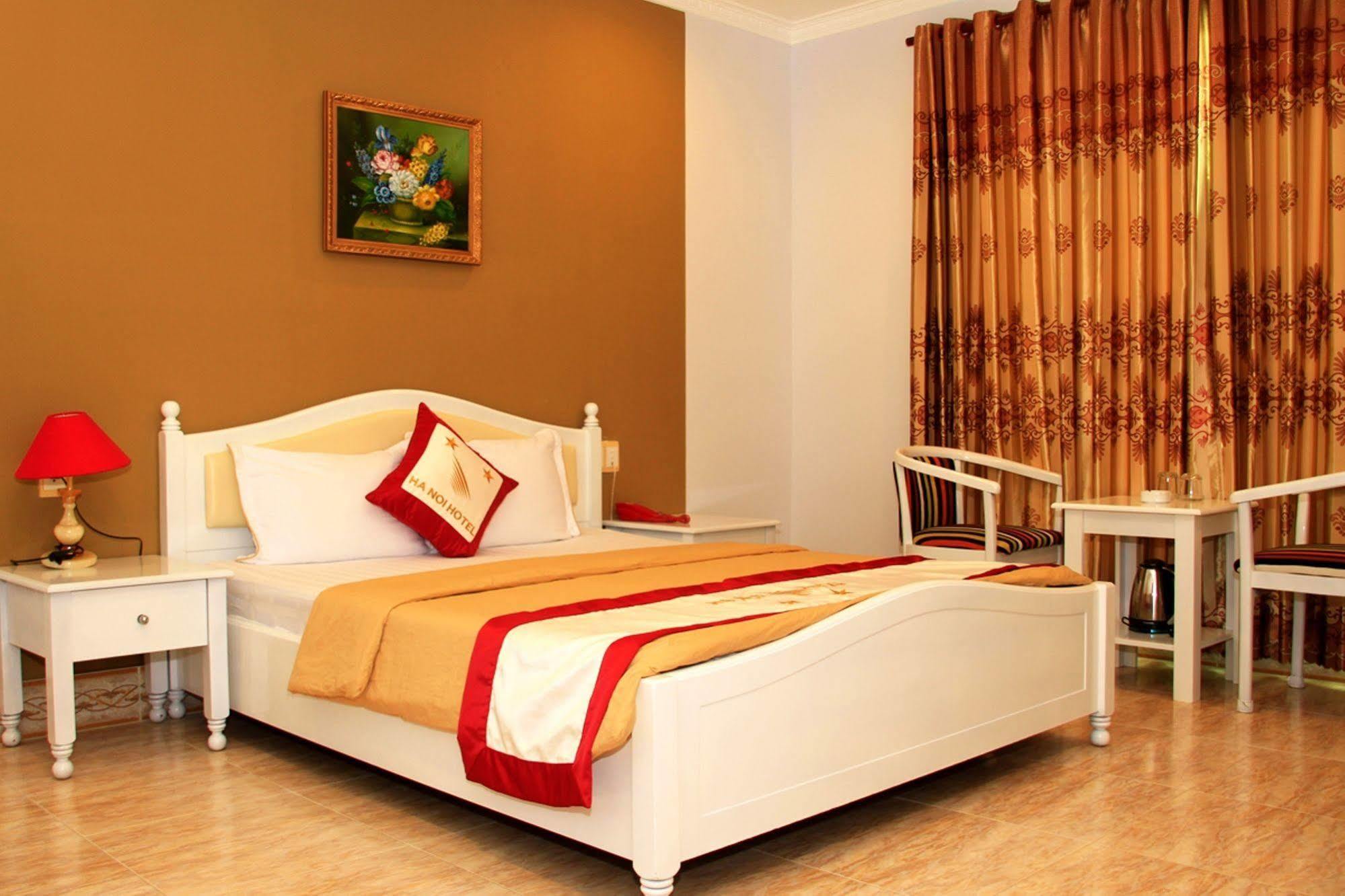 Ha Noi Near Tan Son Nhat Airport --- Free Airport Pick-up And Drop-off Available 24 A Day 3* Ho Chi Minh City