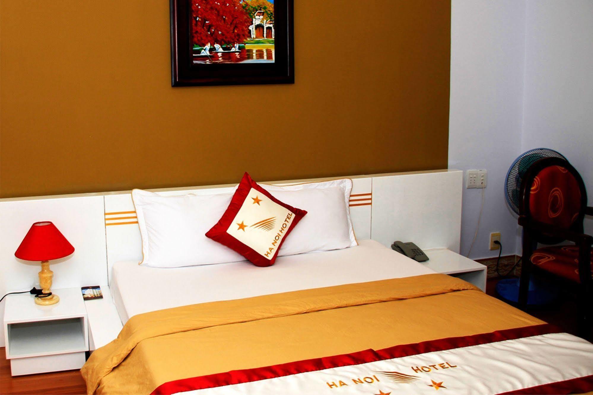 Ha Noi Near Tan Son Nhat Airport --- Free Airport Pick-up And Drop-off Available 24 A Day Hotel Ho Chi Minh City