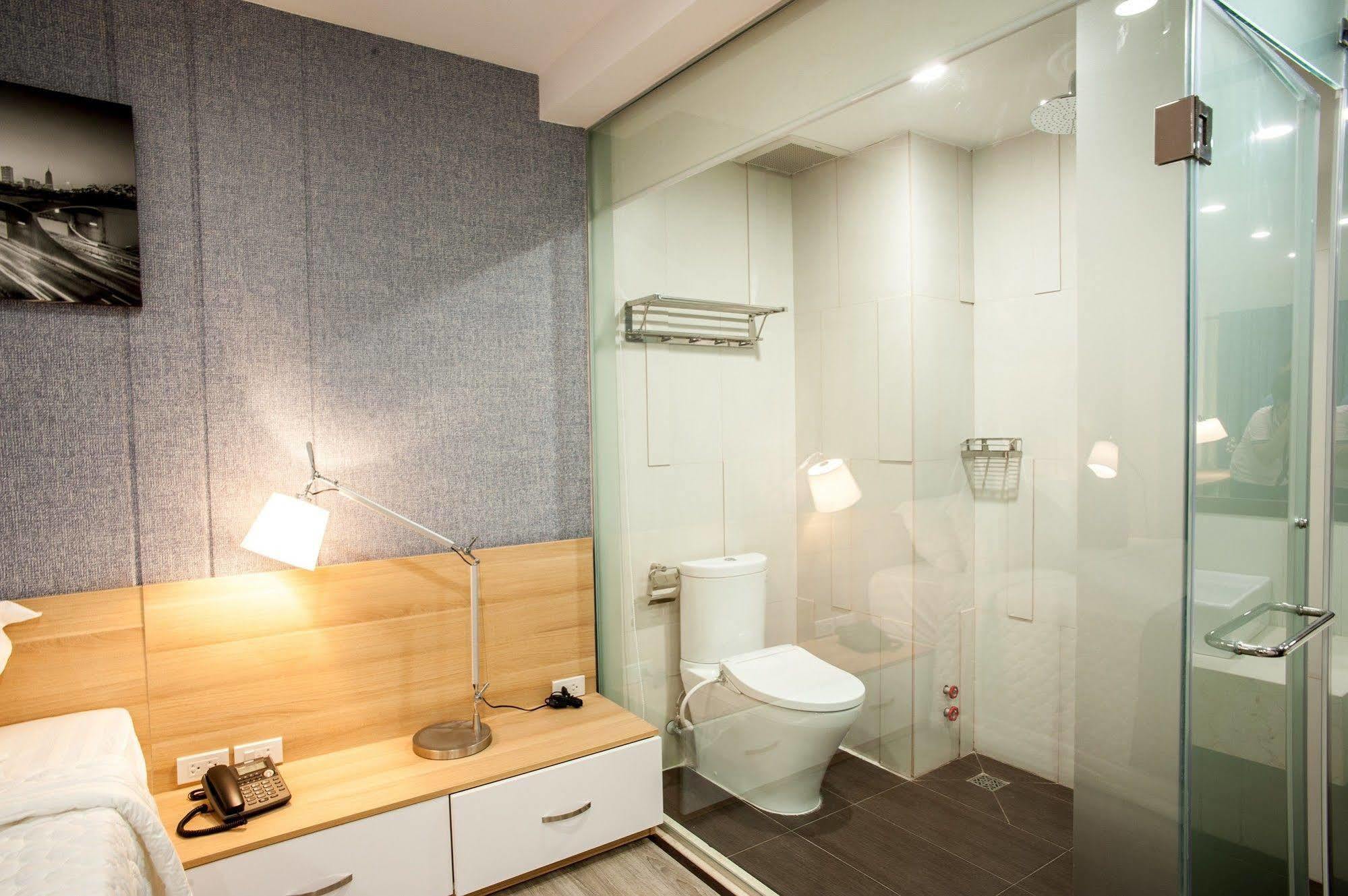 Laluna Saigon 3*