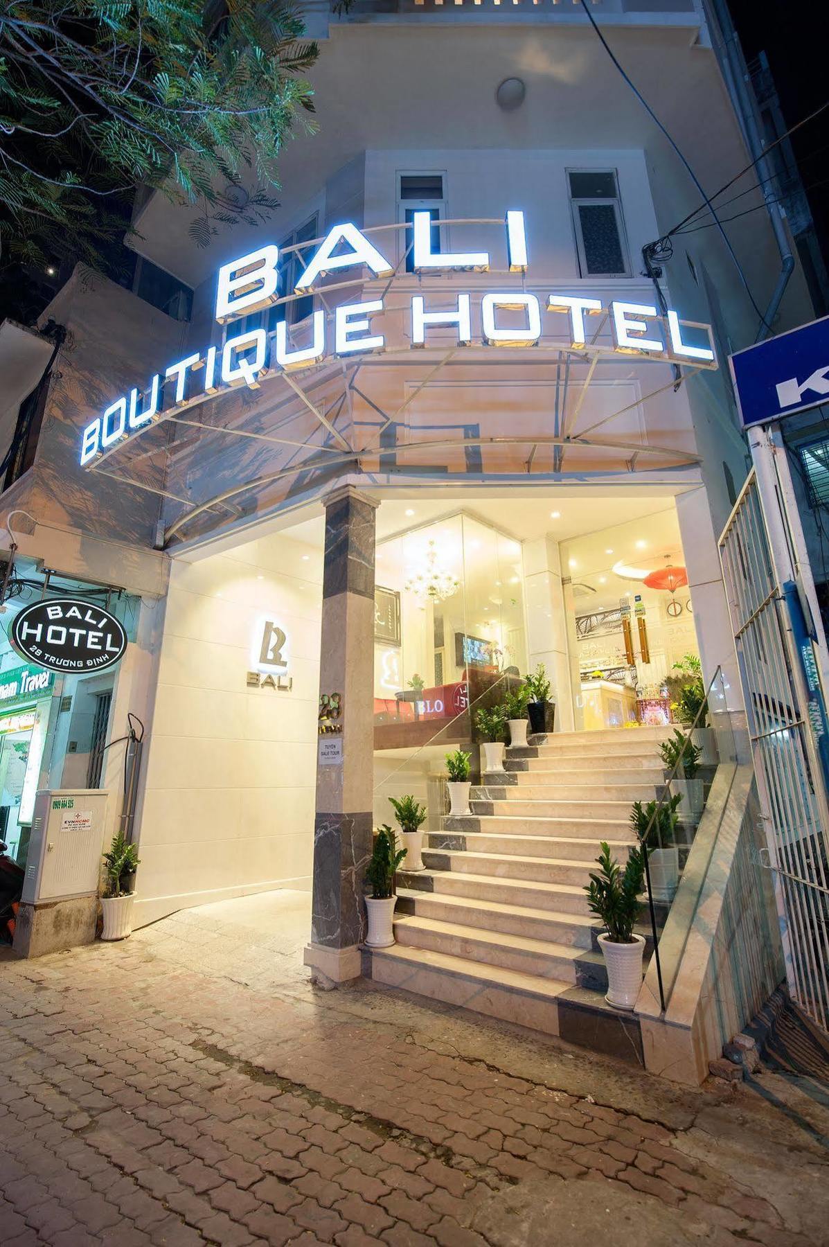 A&A Toronto Hotel 2*