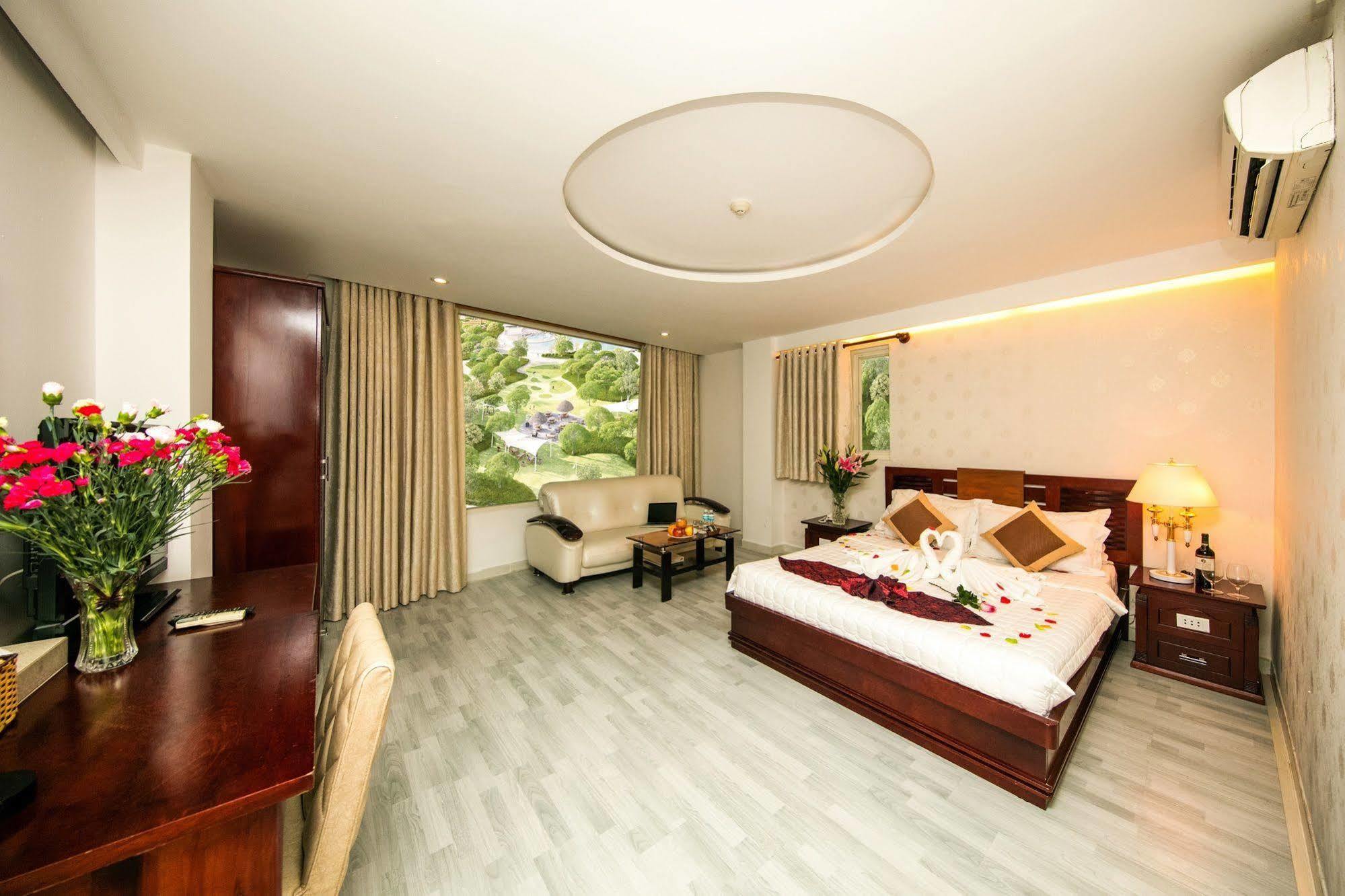 Hotel Rosa & 3*