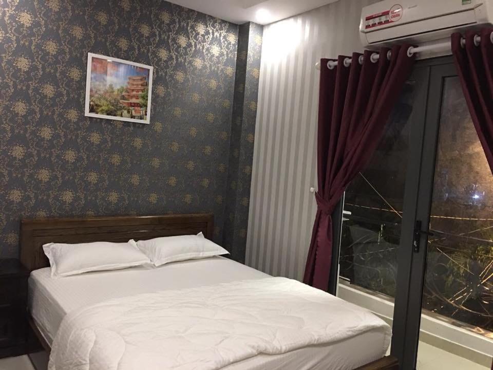 The Sun Hotel