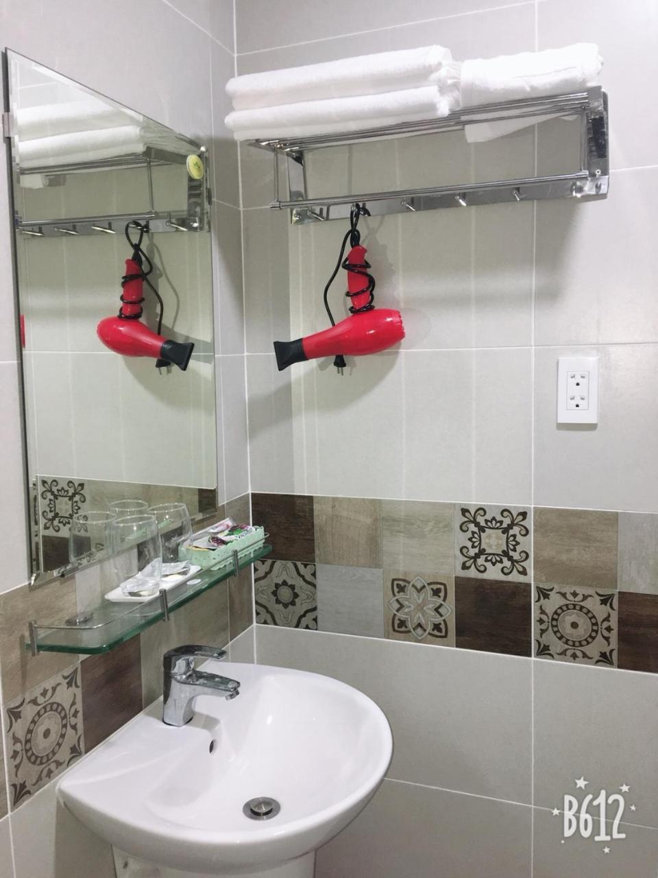 Amanda Phan Hotel