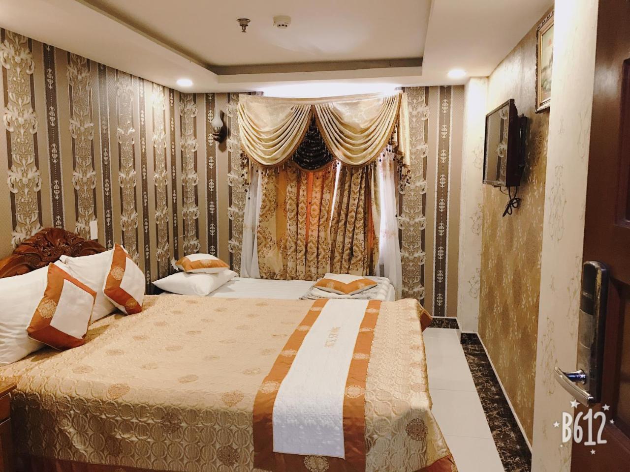 Sen Vang Ho Chi Minh City