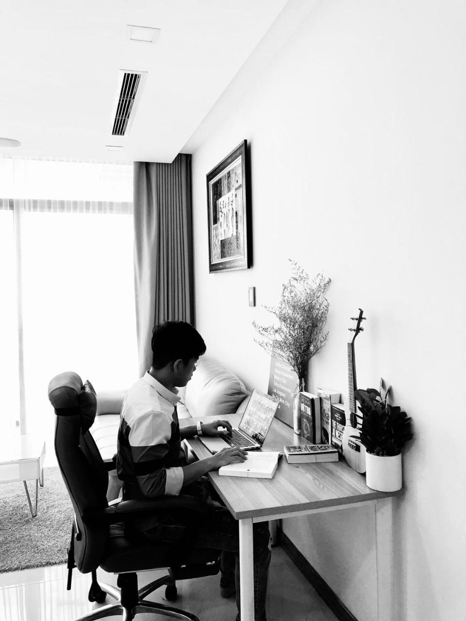 Travelaholic's Inn 2*
