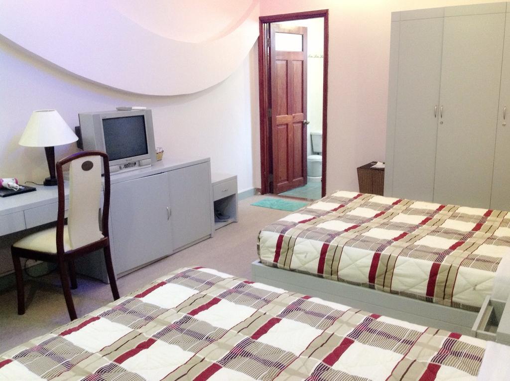 Hotel Cicilia Saigon Center 4*