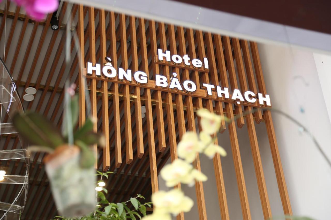 Hong Bao Thach