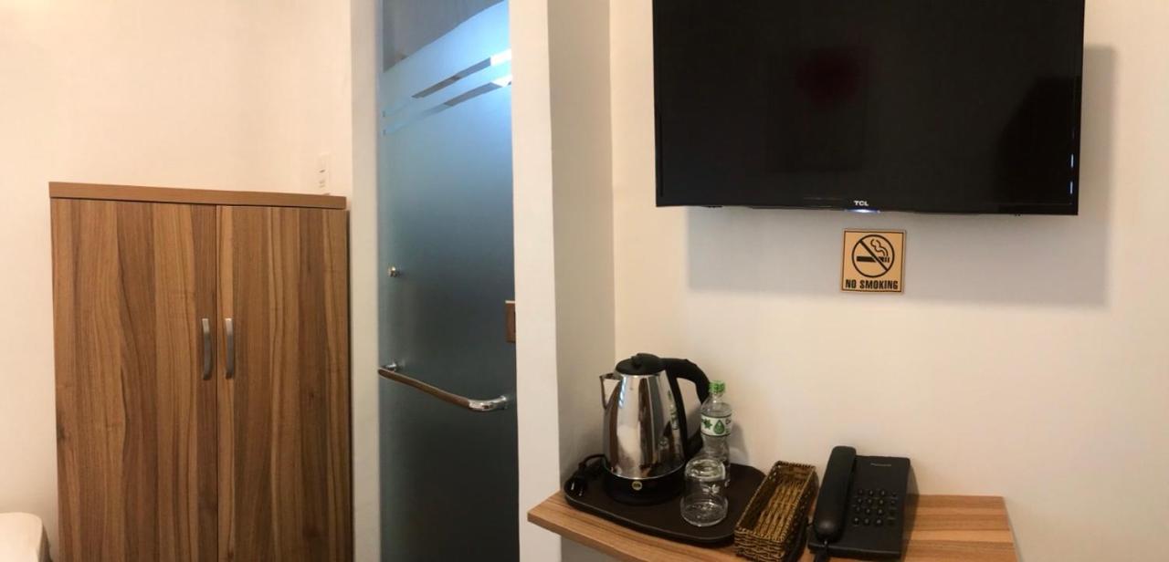Bed & Breakfast Louis - Bui Vien Walking Street Ho Chi Minh City