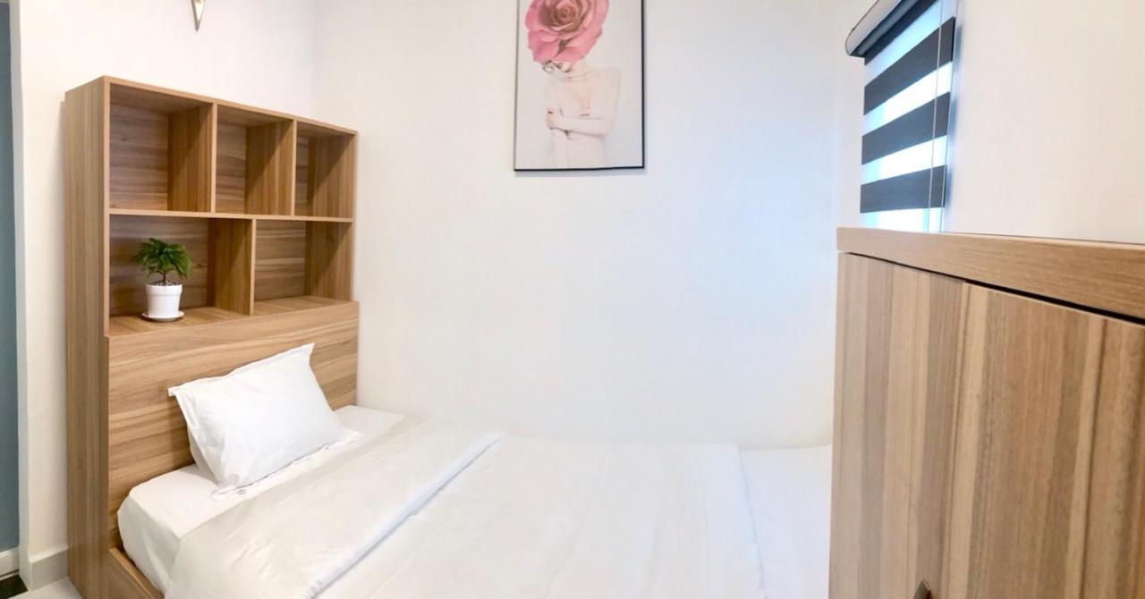 Bed & Breakfast Louis - Bui Vien Walking Street Ho Chi Minh City