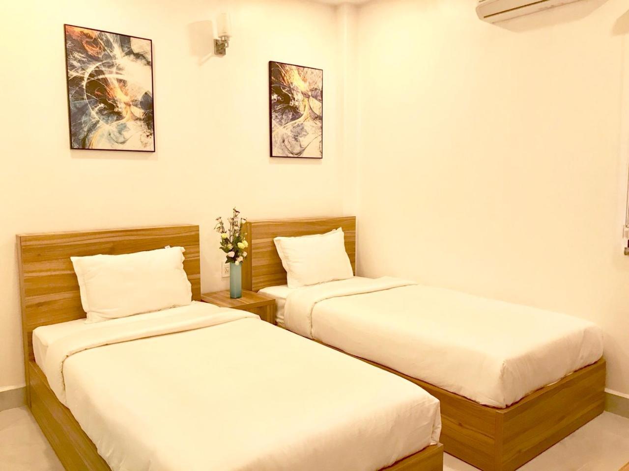 Bed & Breakfast Louis - Bui Vien Walking Street