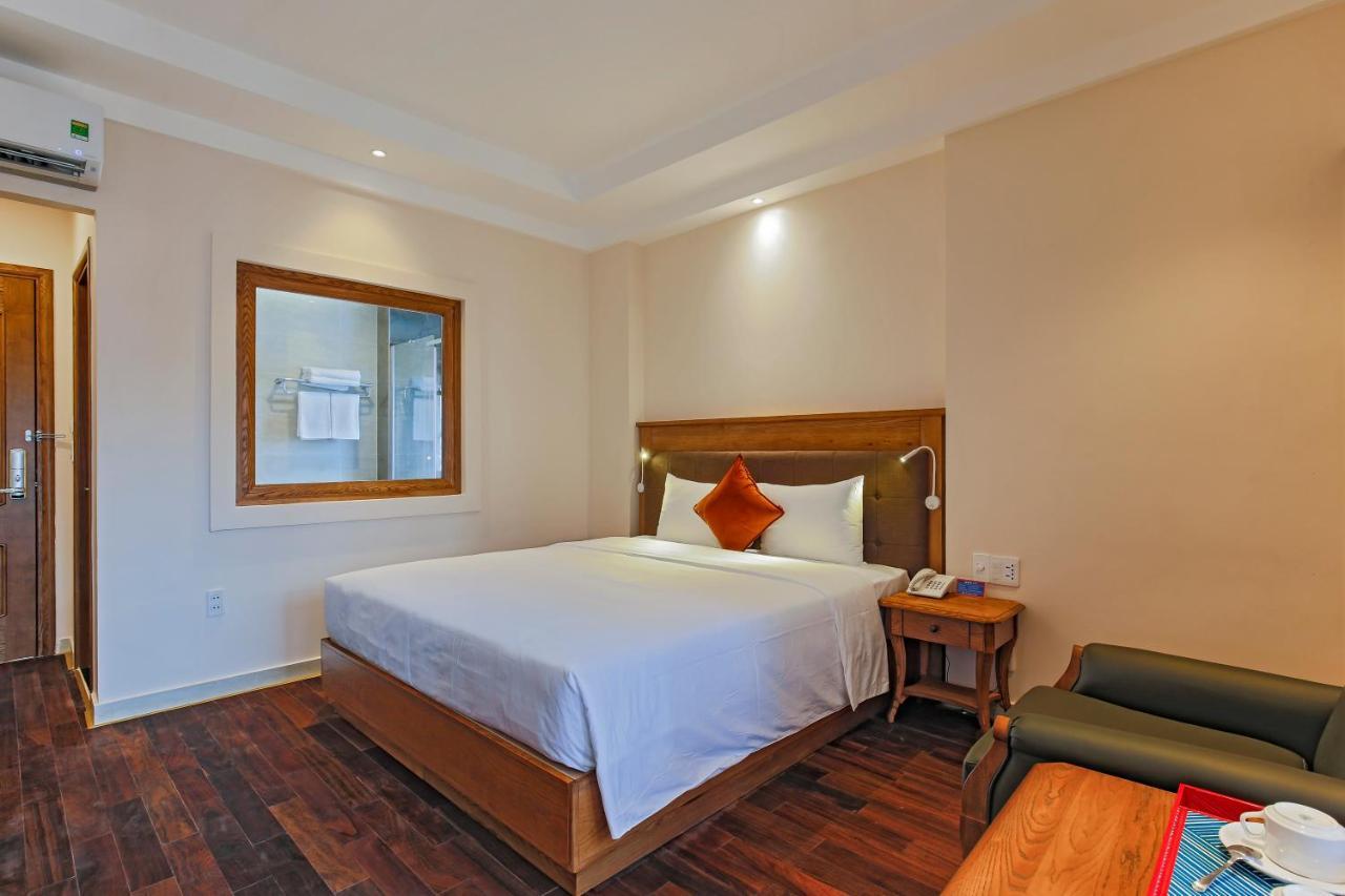 Hoang Lan 3* Ho Chi Minh City