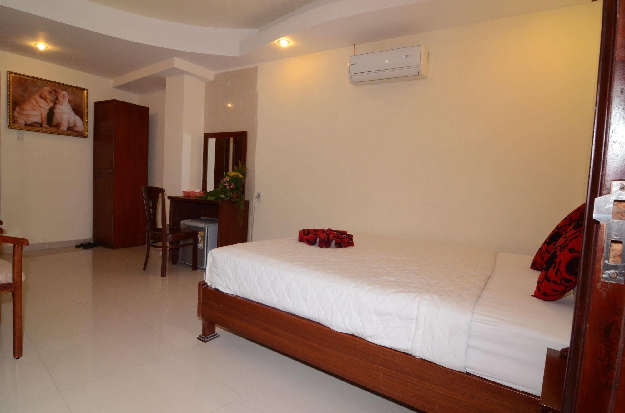 Khách sạn Hoàng Phi 3*