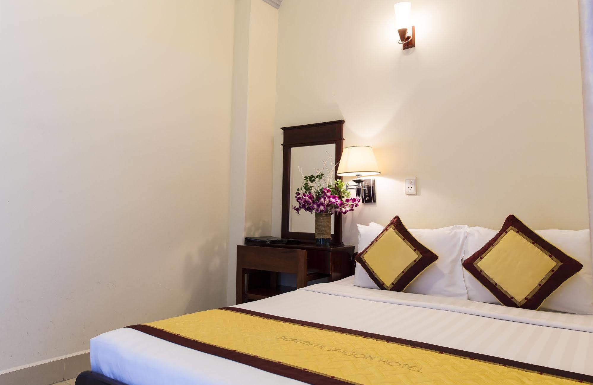 Valentine Luxury - 31 Bui Vien Street 2*