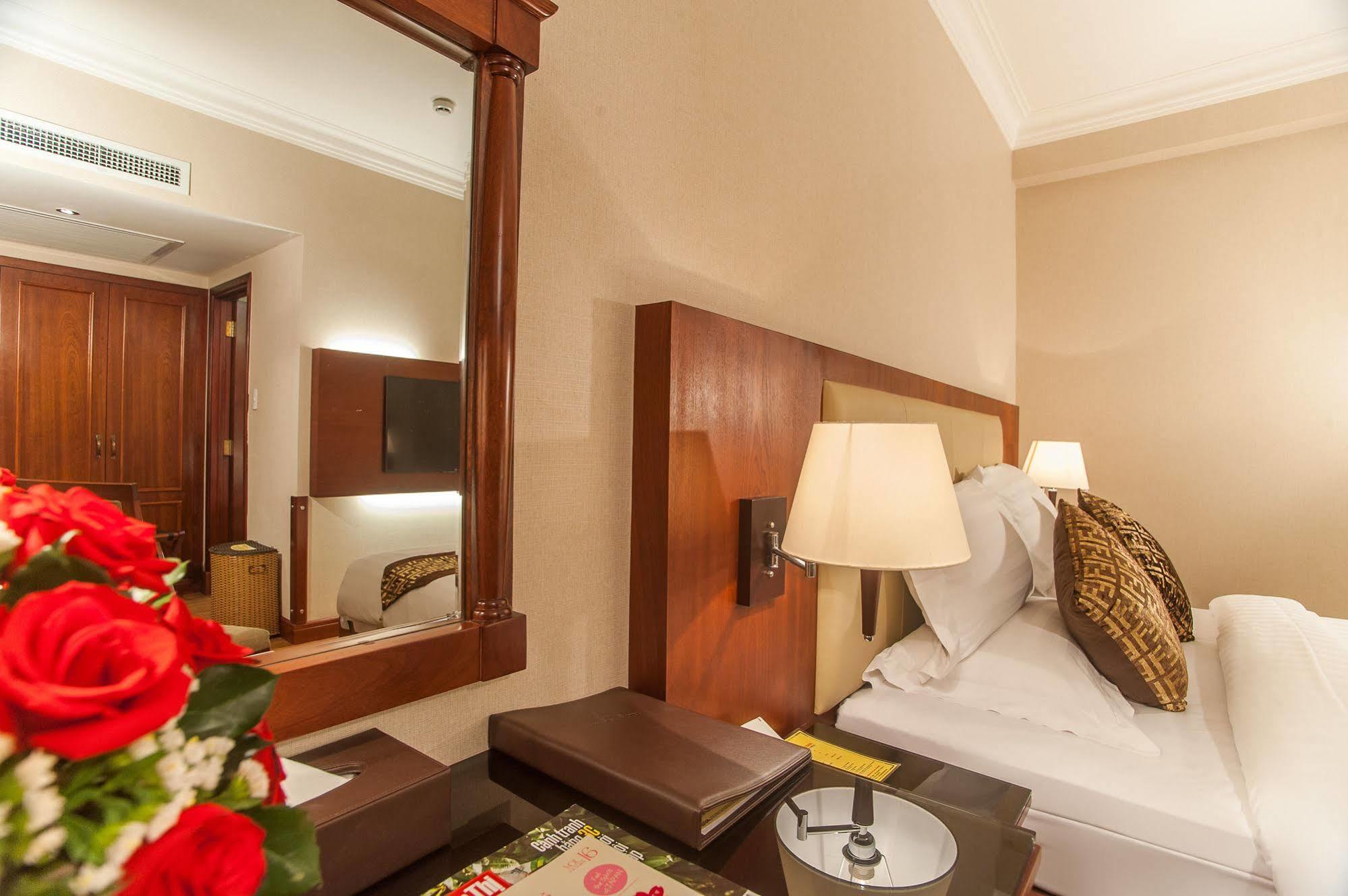 Hotel Nhat Ha 1