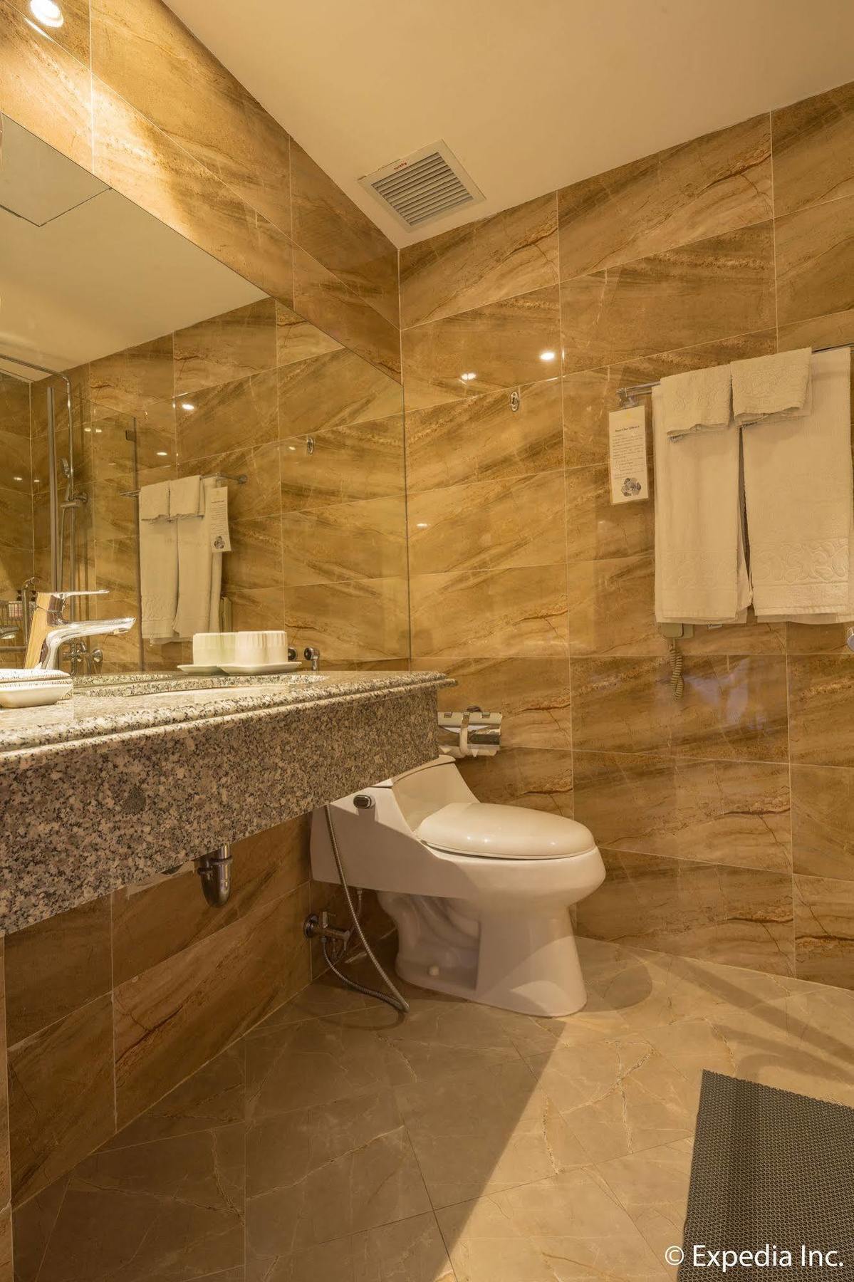 Sky Gem Sora Hotel Ho Chi Minh City