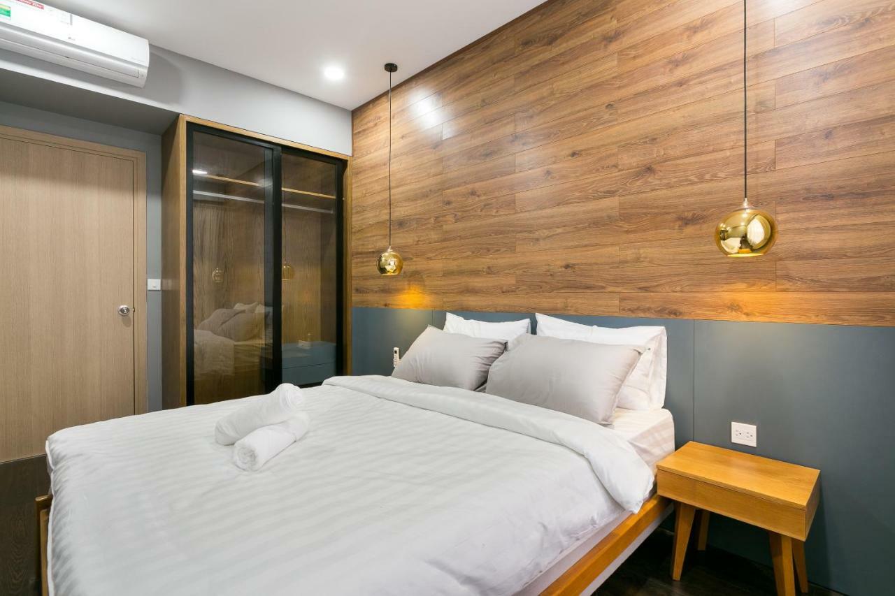 Spacious Saigon - Infinity Pool Signature Apartment