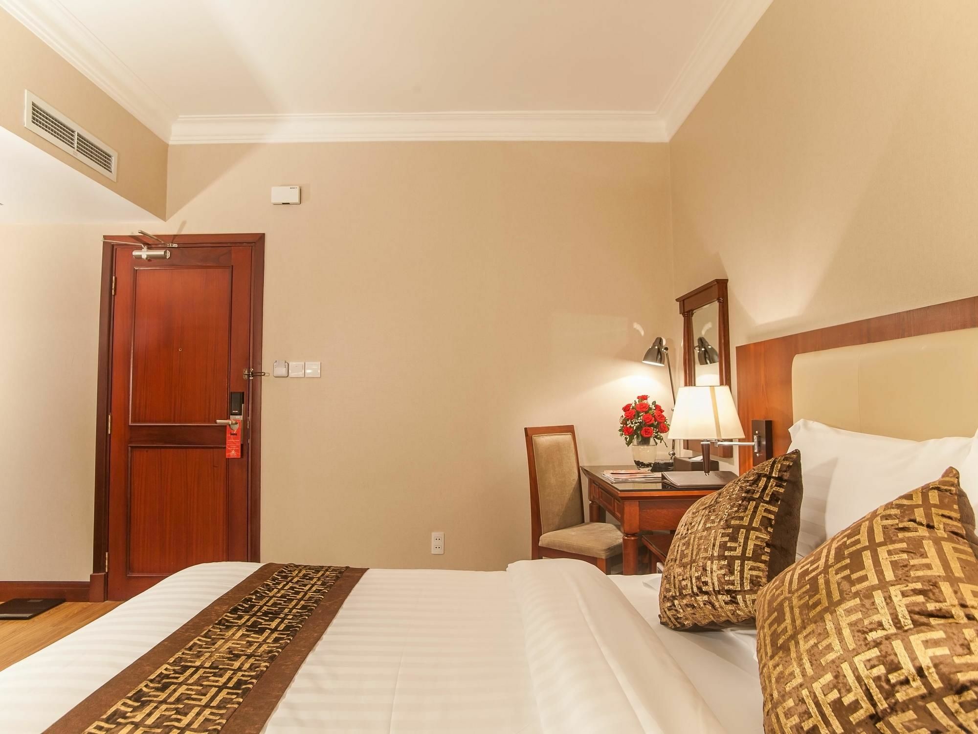 Hotel Nhat Ha 1 Ho Chi Minh City