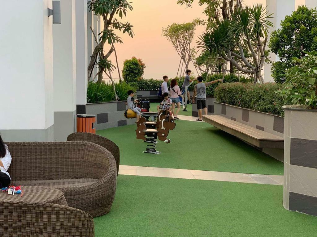 Tresor Maisonnde Rose * Ho Chi Minh City
