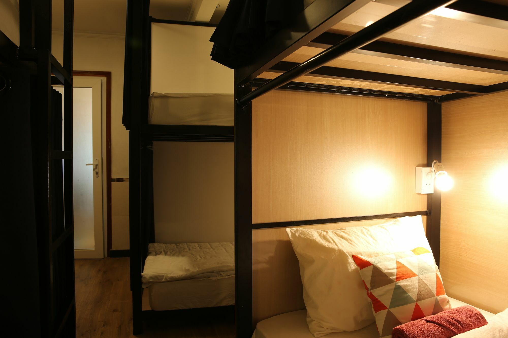 Oyo 708 The Cozi House - Hotel Ho Chi Minh City