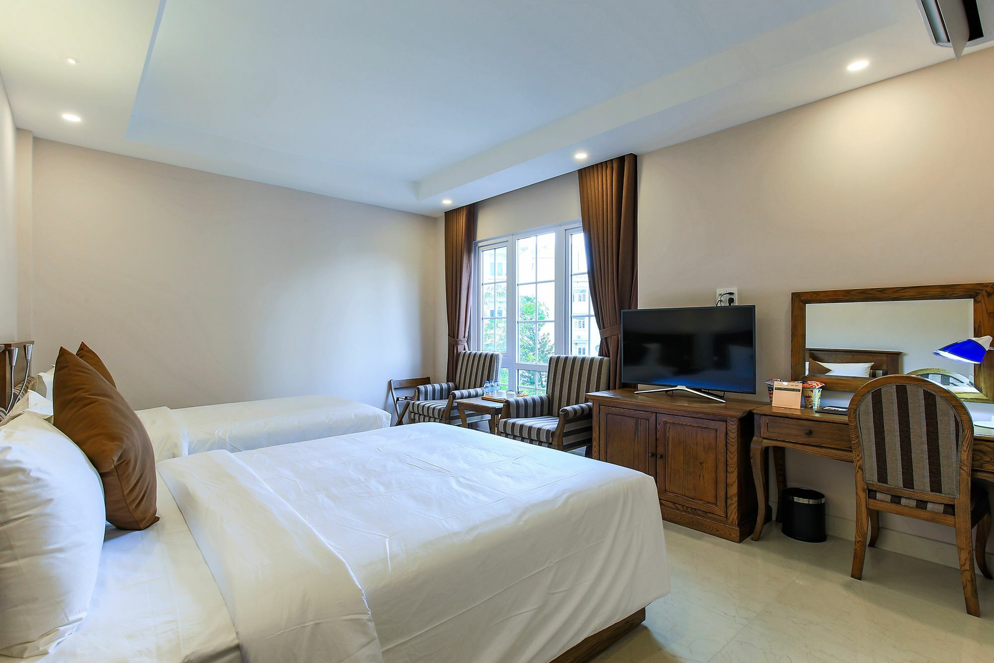 Hoang Lan Hotel 3*