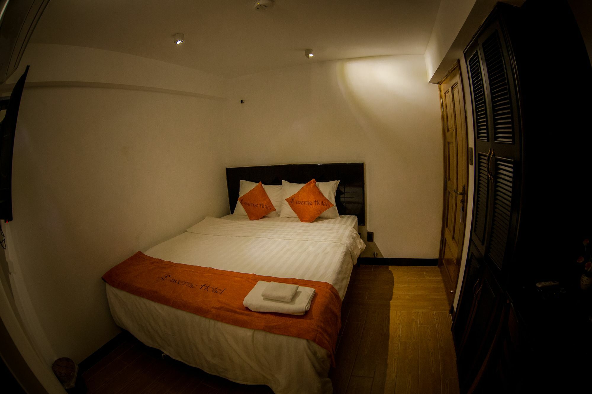 Hotel Lotus Laverne 3*