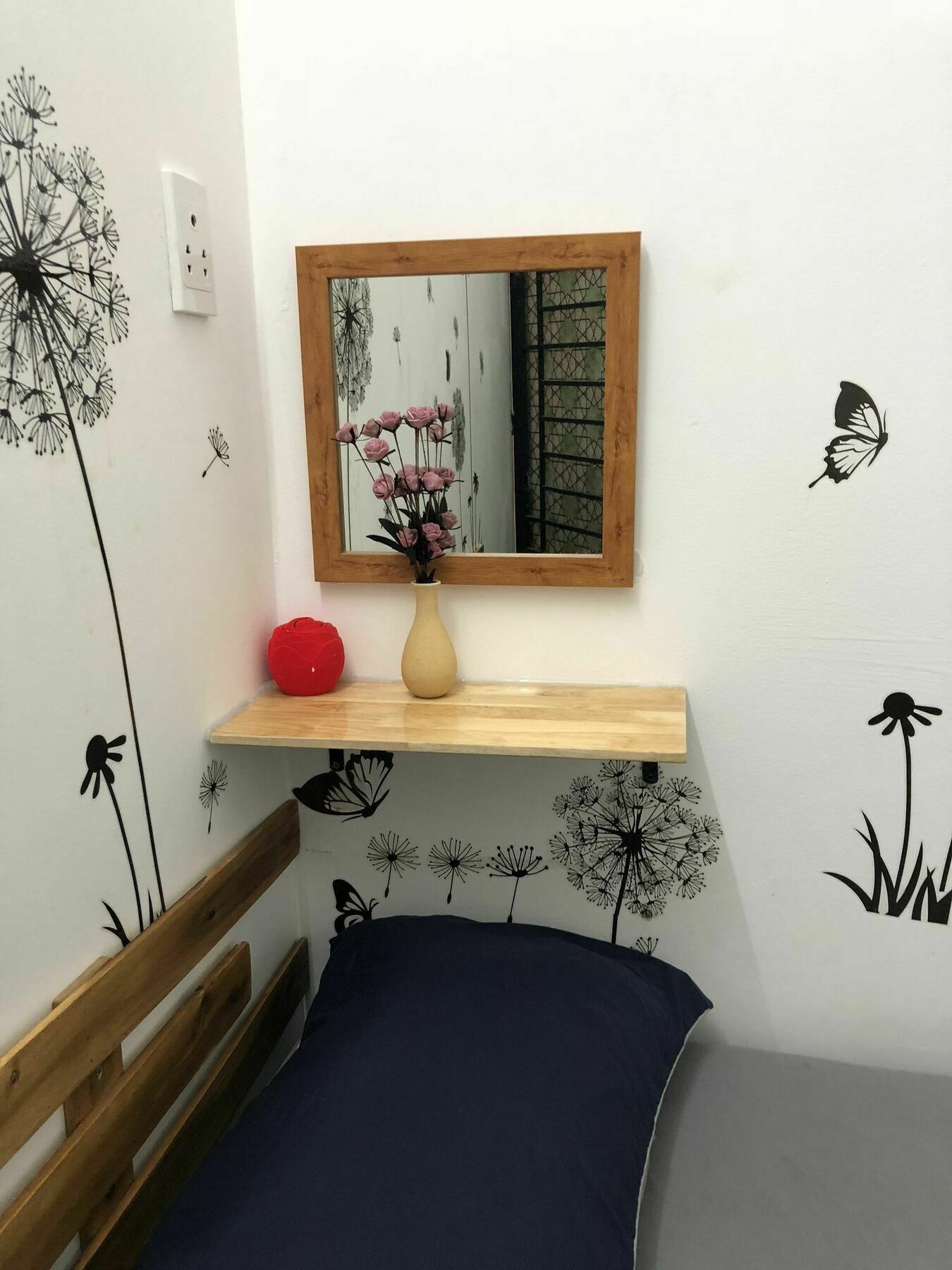 Diamond Rainbow - The Centre Hostel Ho Chi Minh City