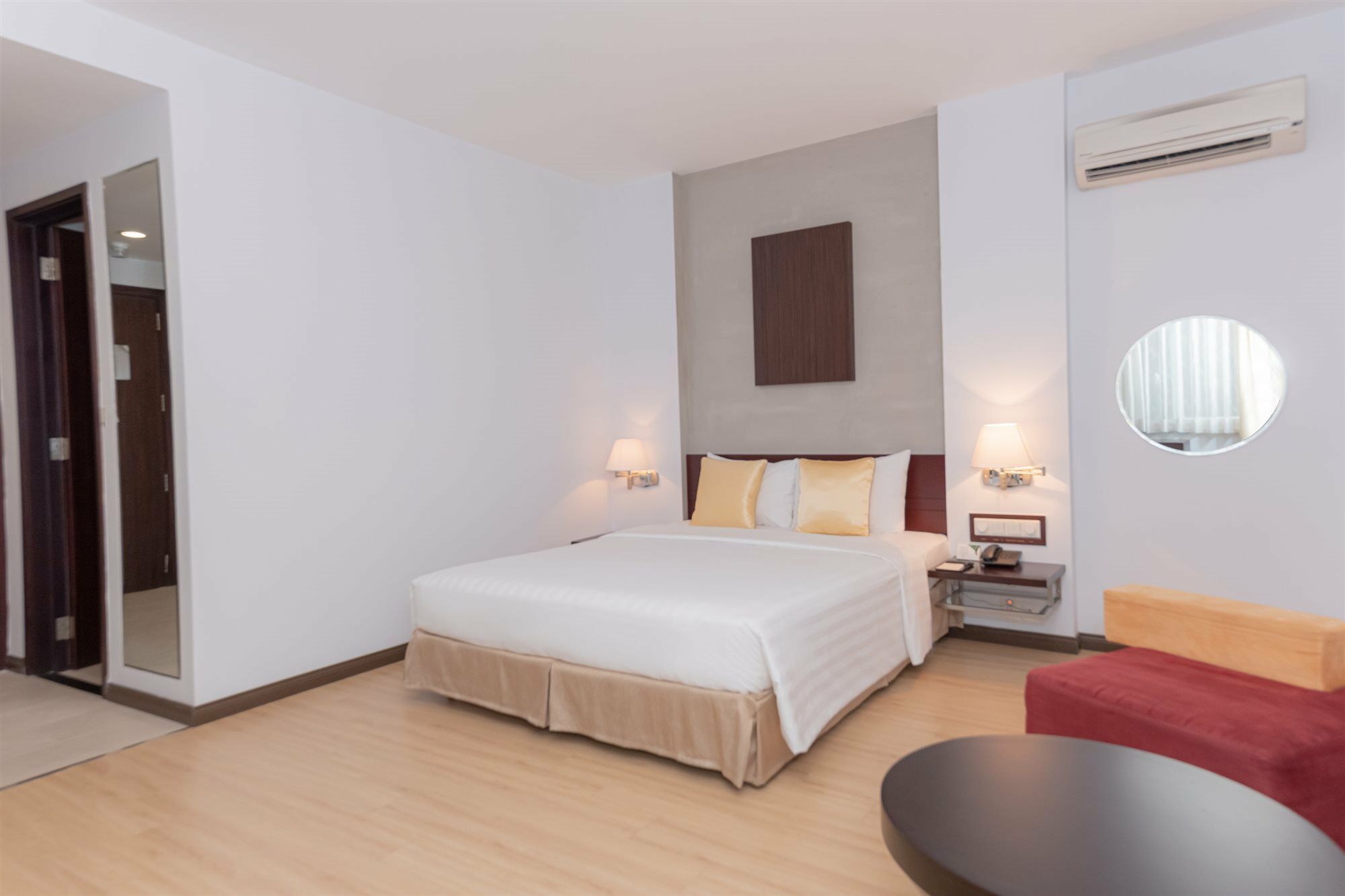 Palace Saigon Hotel 4*