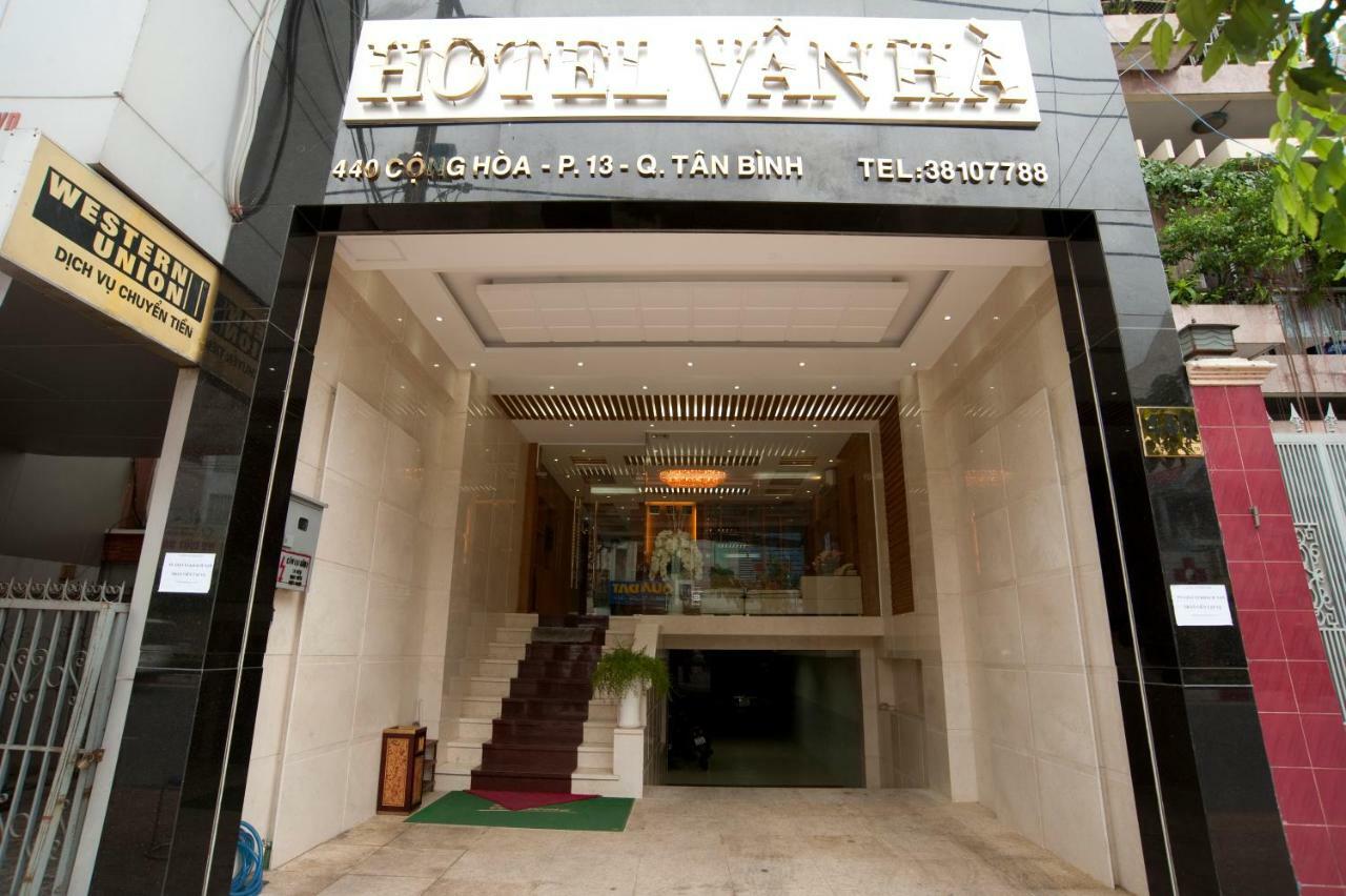 Ha 2* Ho Chi Minh City