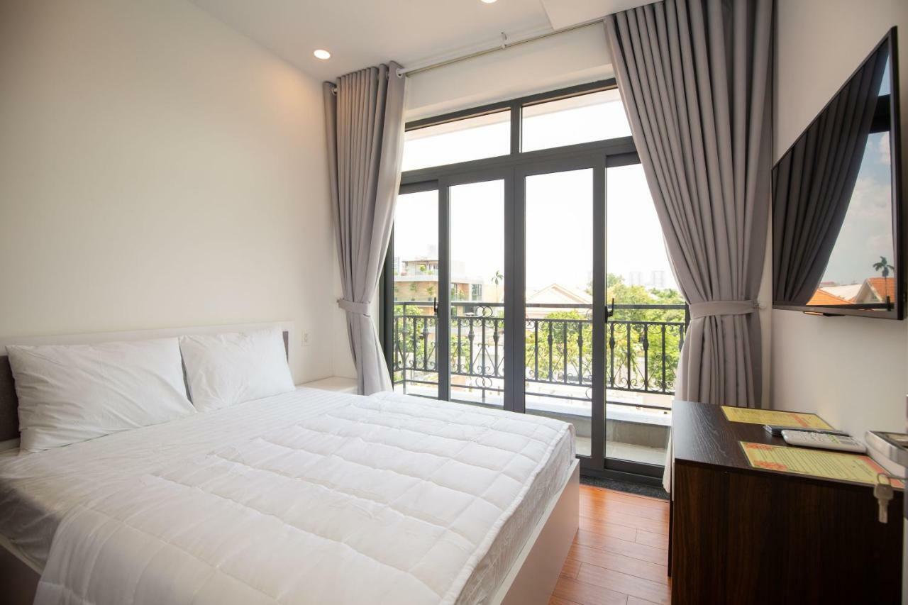 Melie Riverview 4*