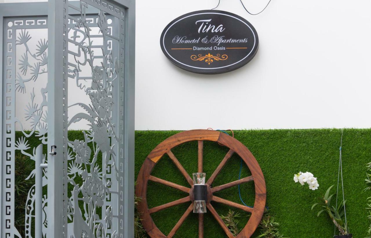 Khách sạn hẻo lánh The Art - Tina And 3*