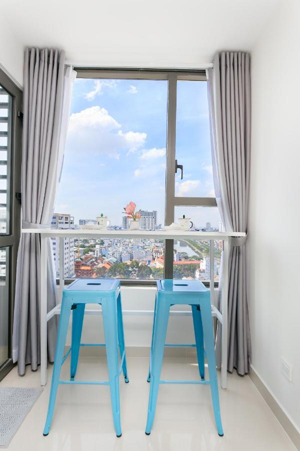 River Gate - Infinity Pool & Gym - Sai Gon Apartment Ho Chi Minh City