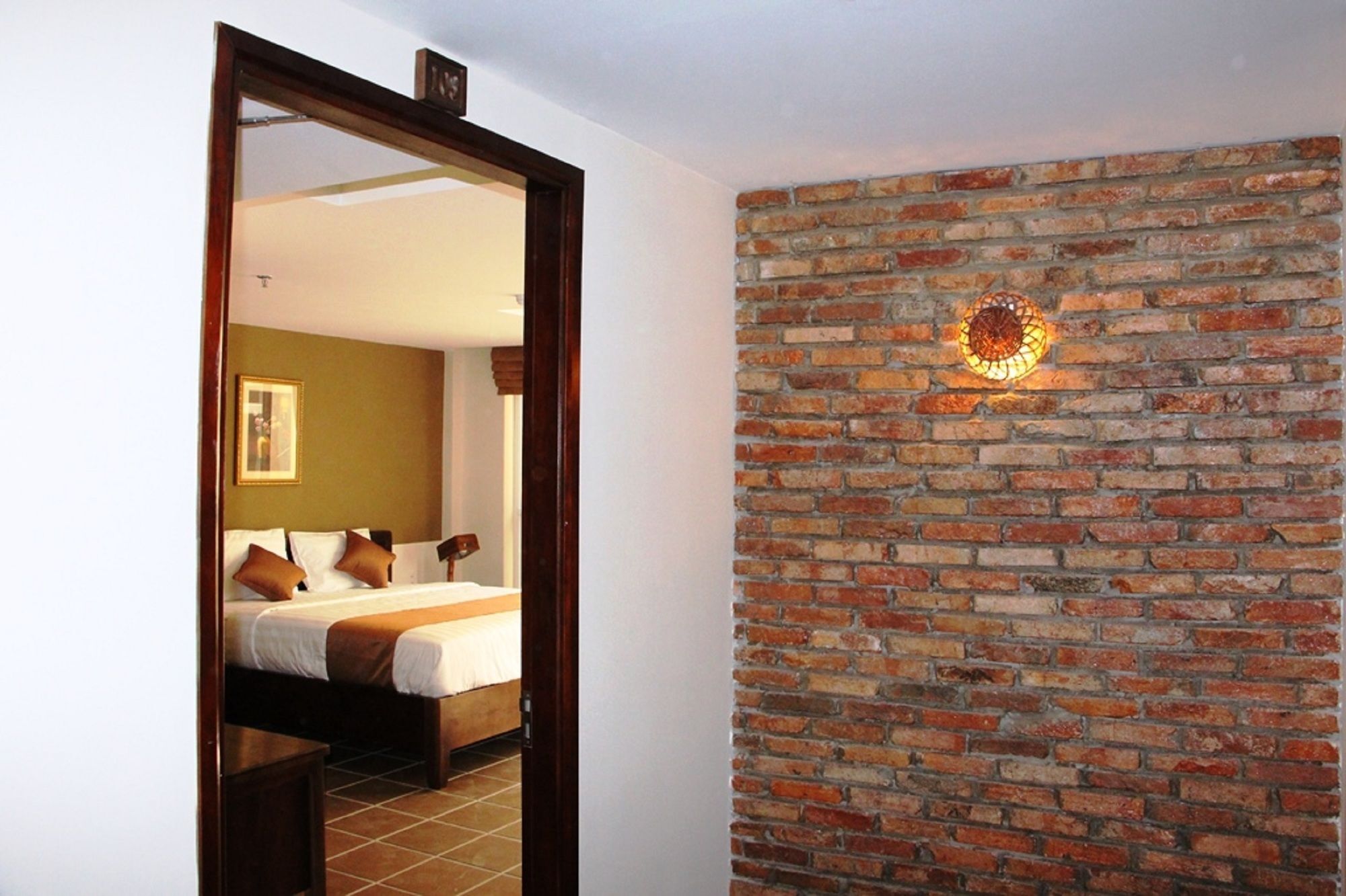 Aparthotel Ananas Family