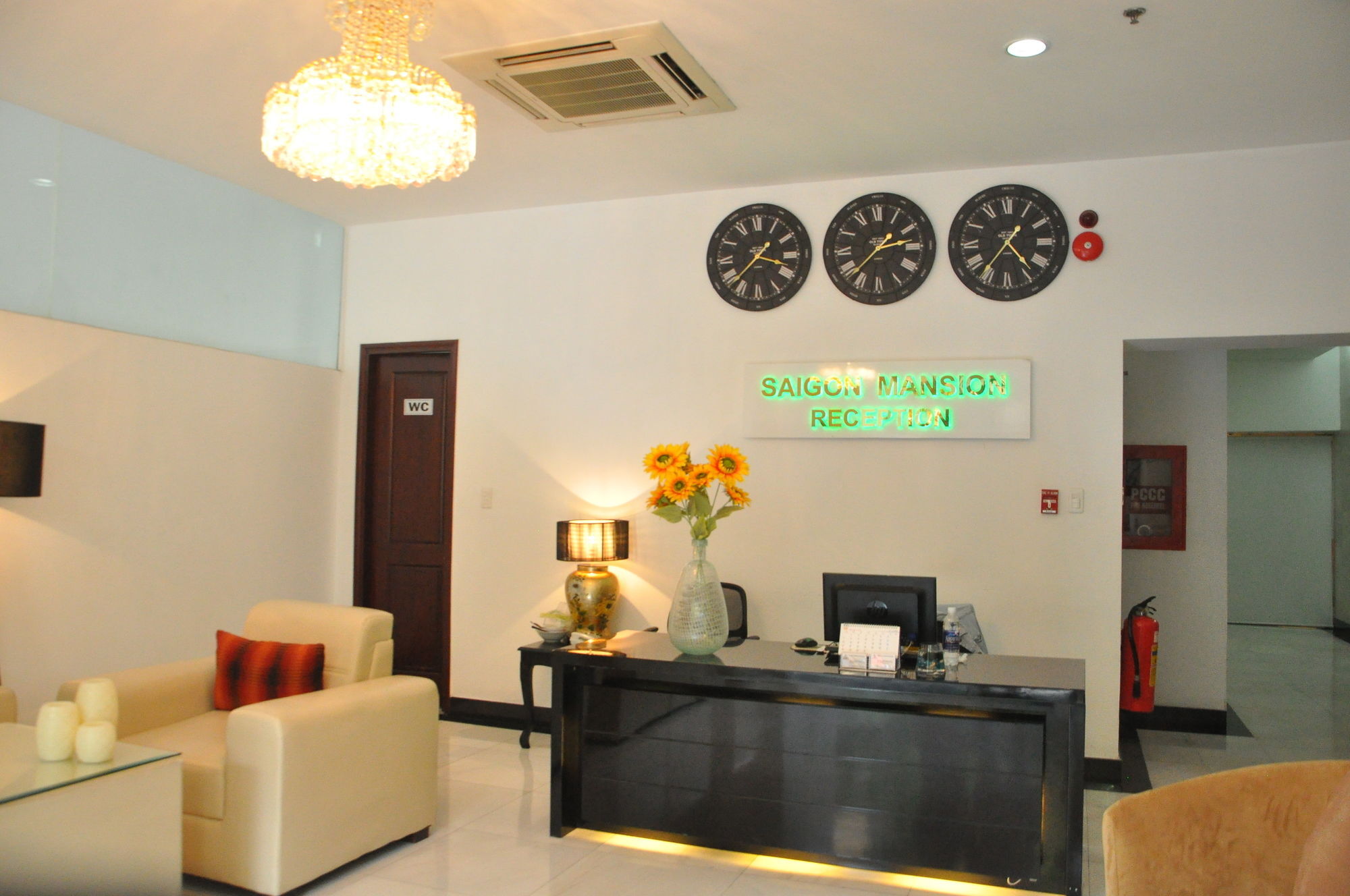 Poonsa Serviced Apartment
