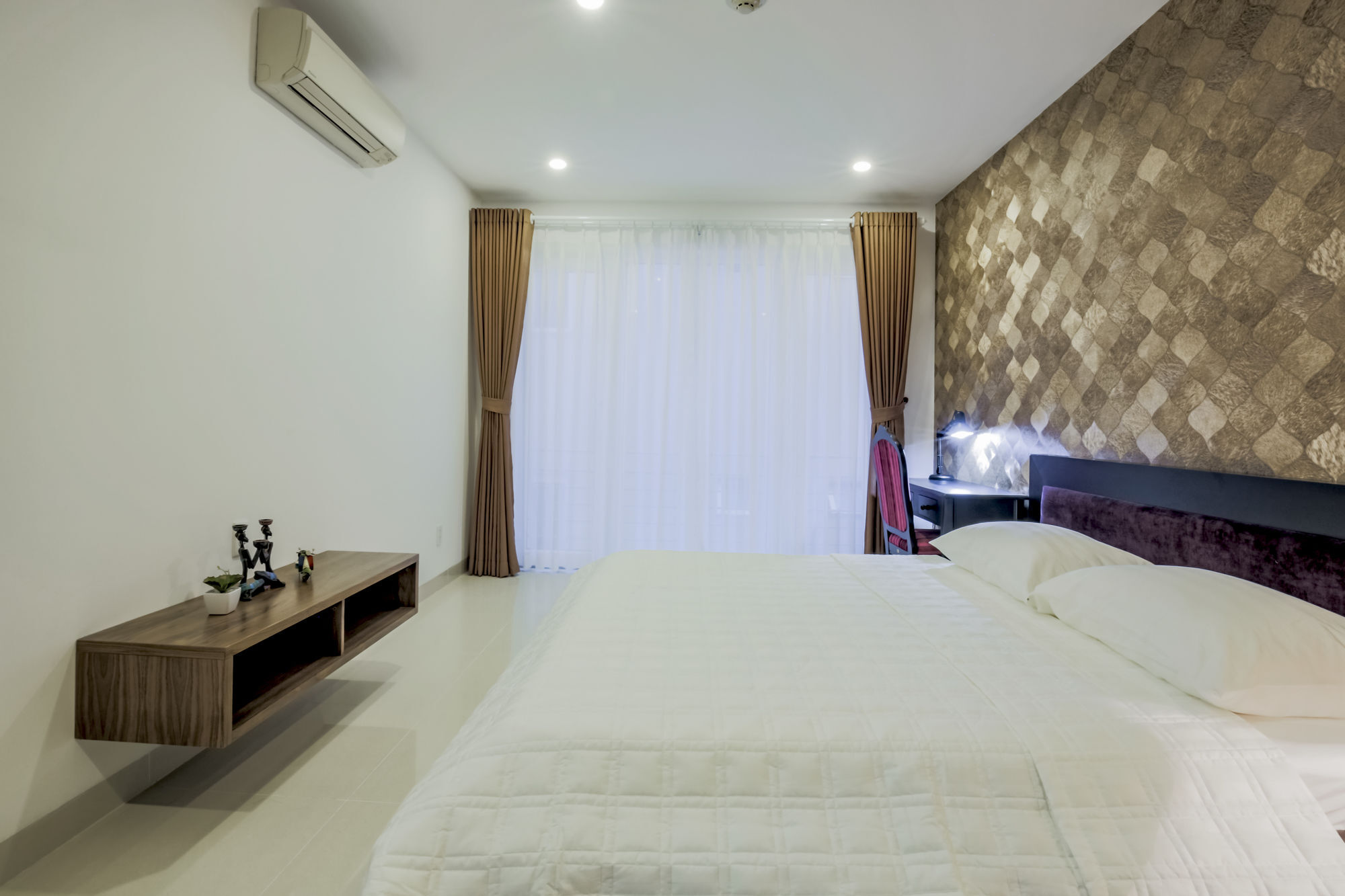 Poonsa Serviced * Ho Chi Minh City