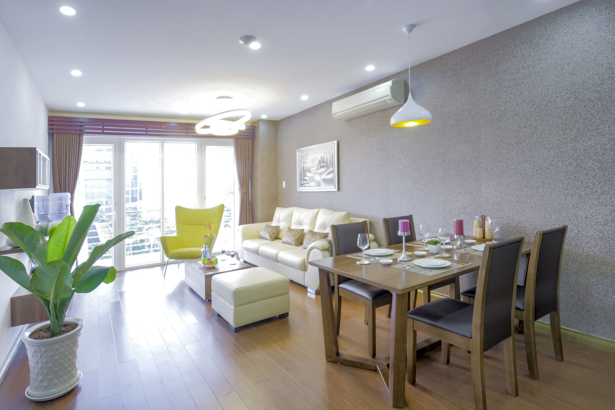 Poonsa Serviced Apartment