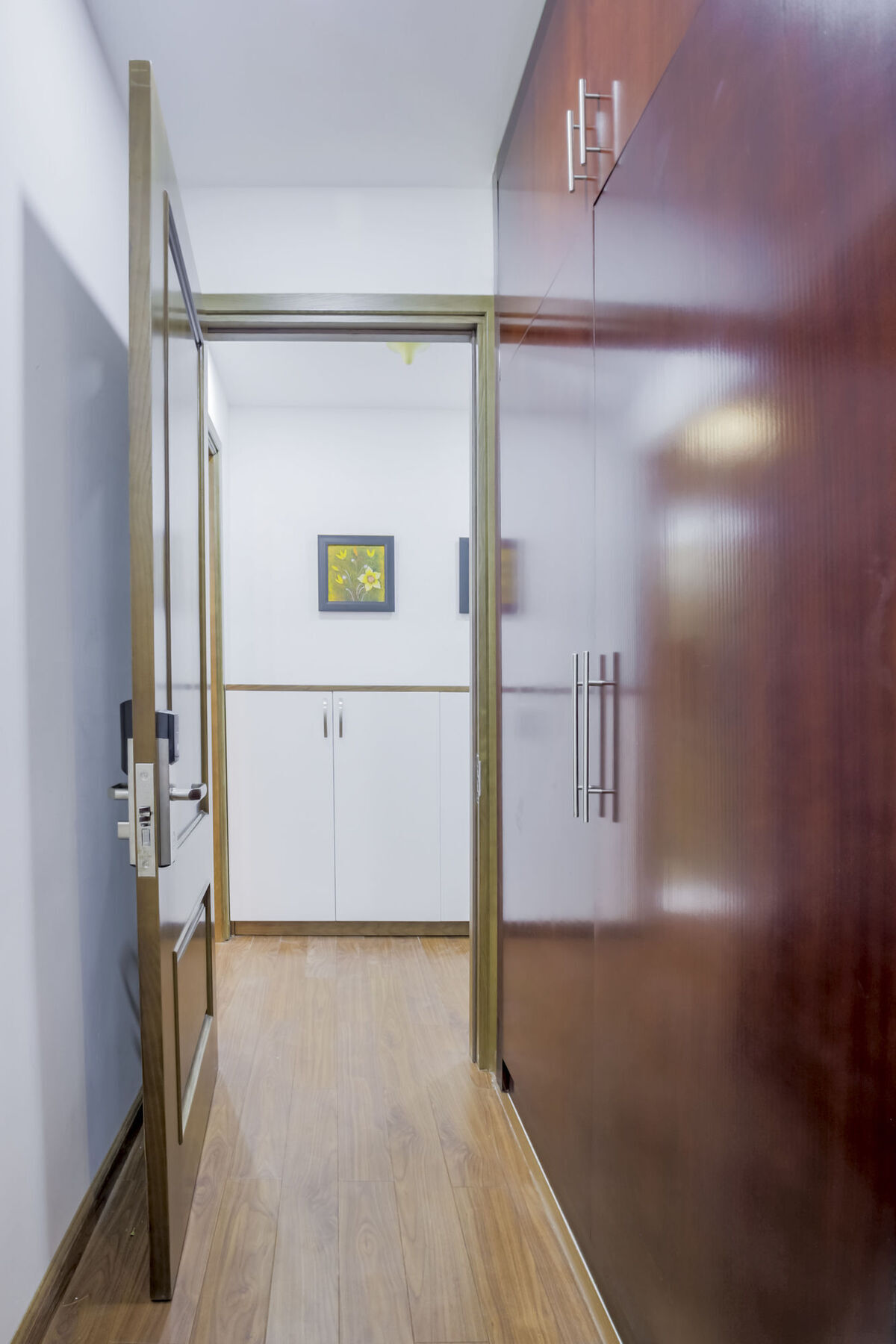 Poonsa Serviced Apartment