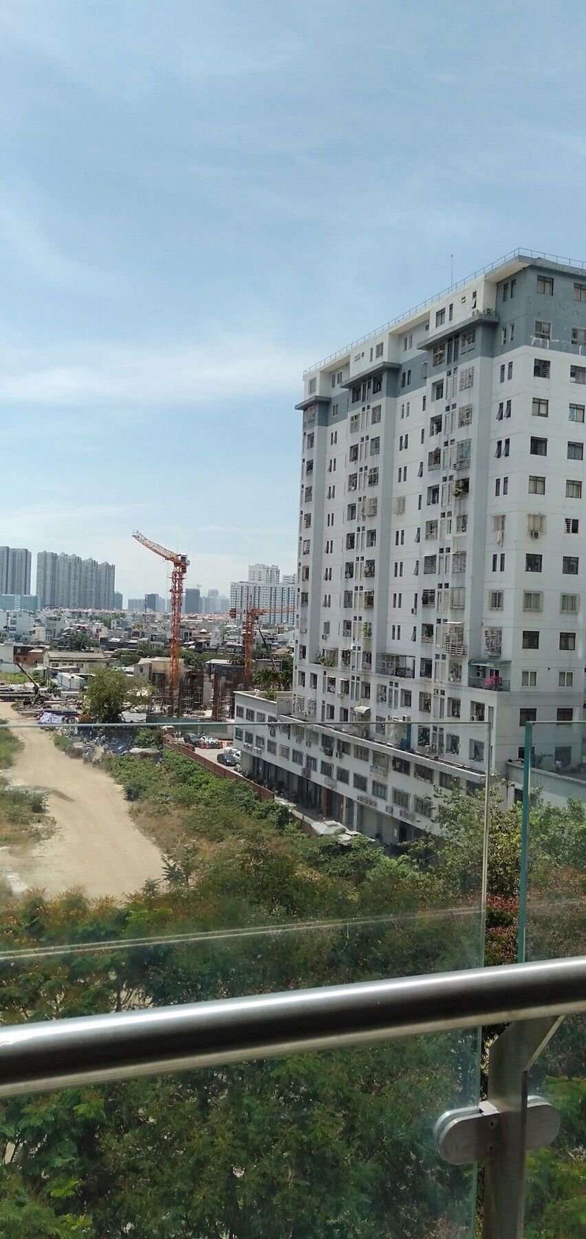 Apartment The Gold View - Thao *
