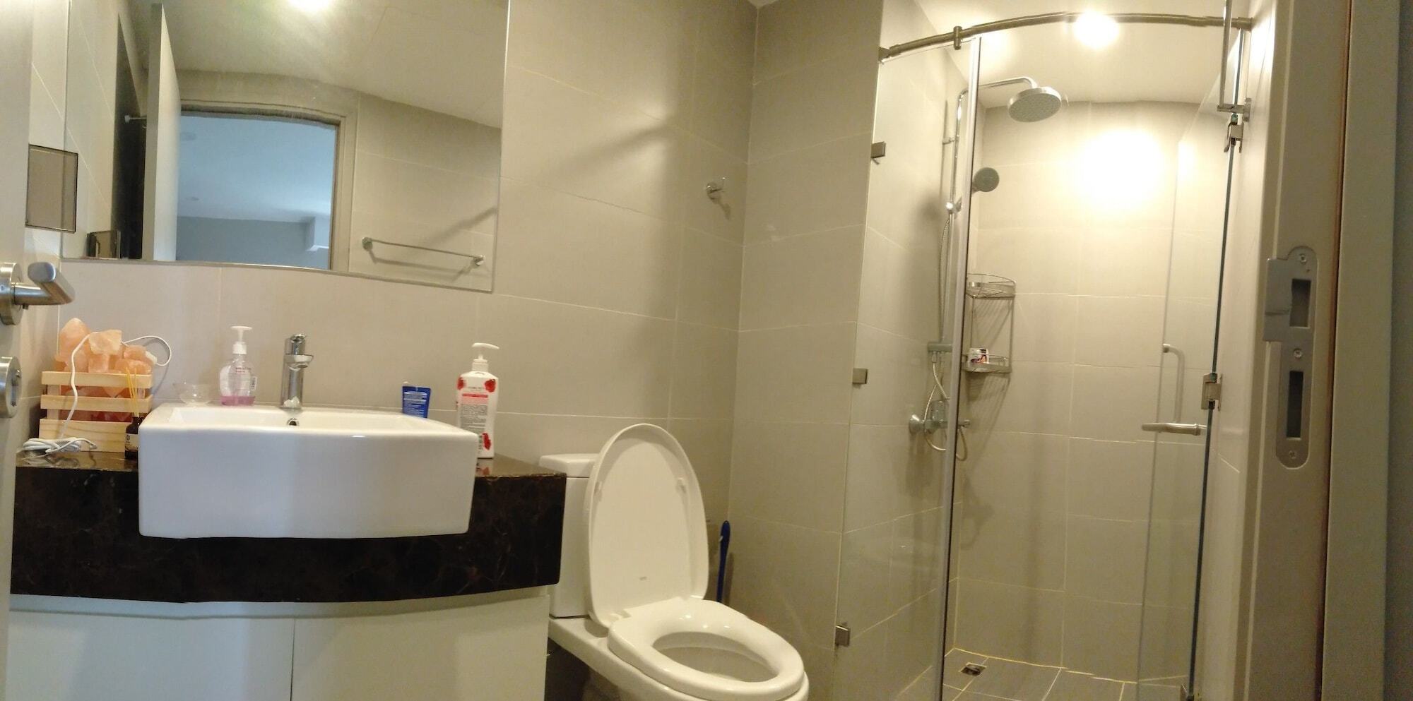 The Gold View - Thao Apartment *