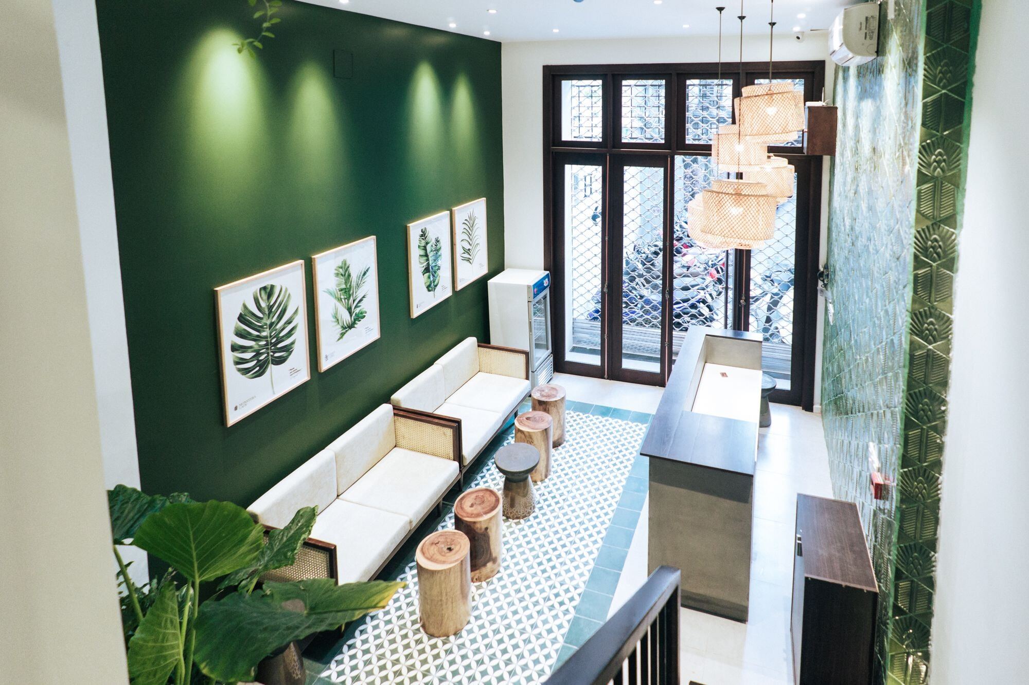 Apartment Triple E House *
