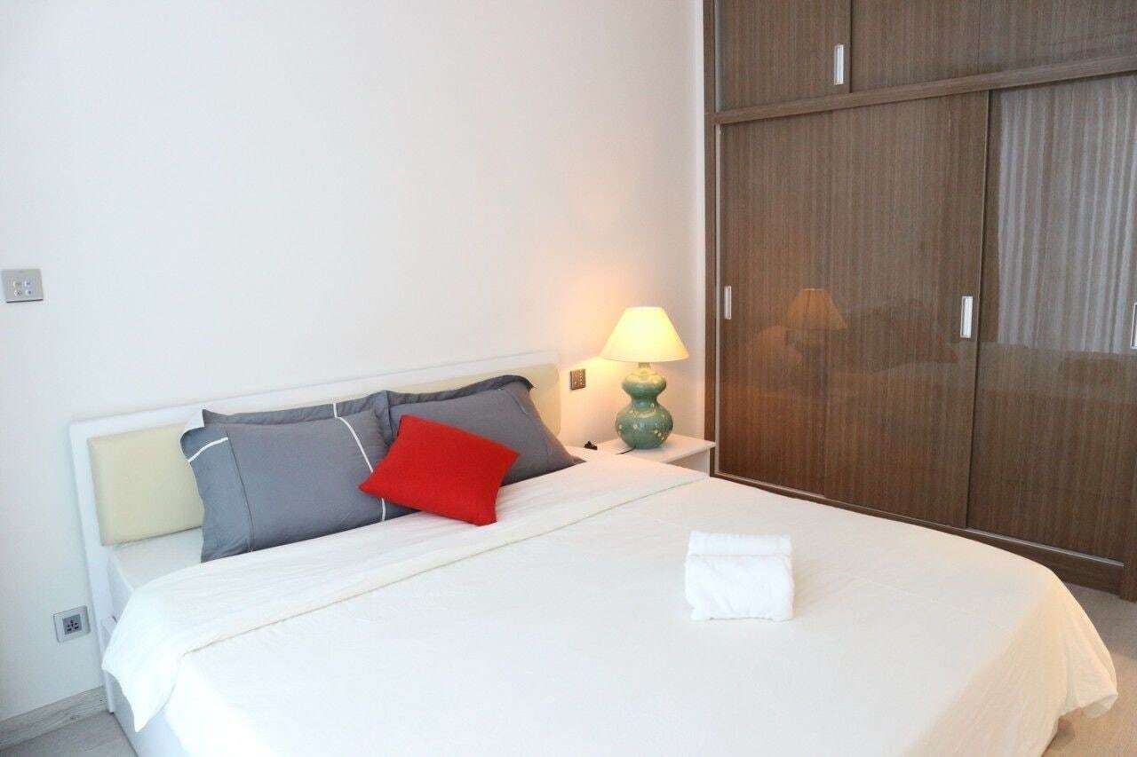 Vinhomes Golden River P'house Apartment