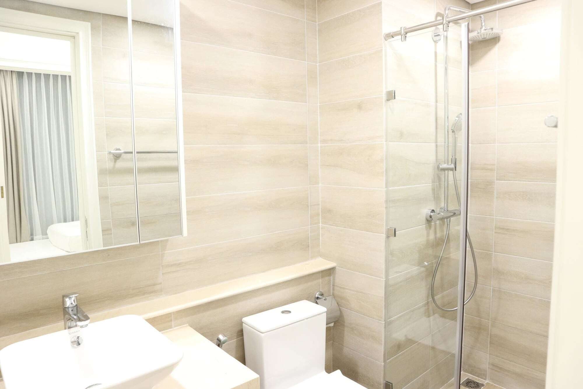 Vinhomes Golden River P'house * Ho Chi Minh City