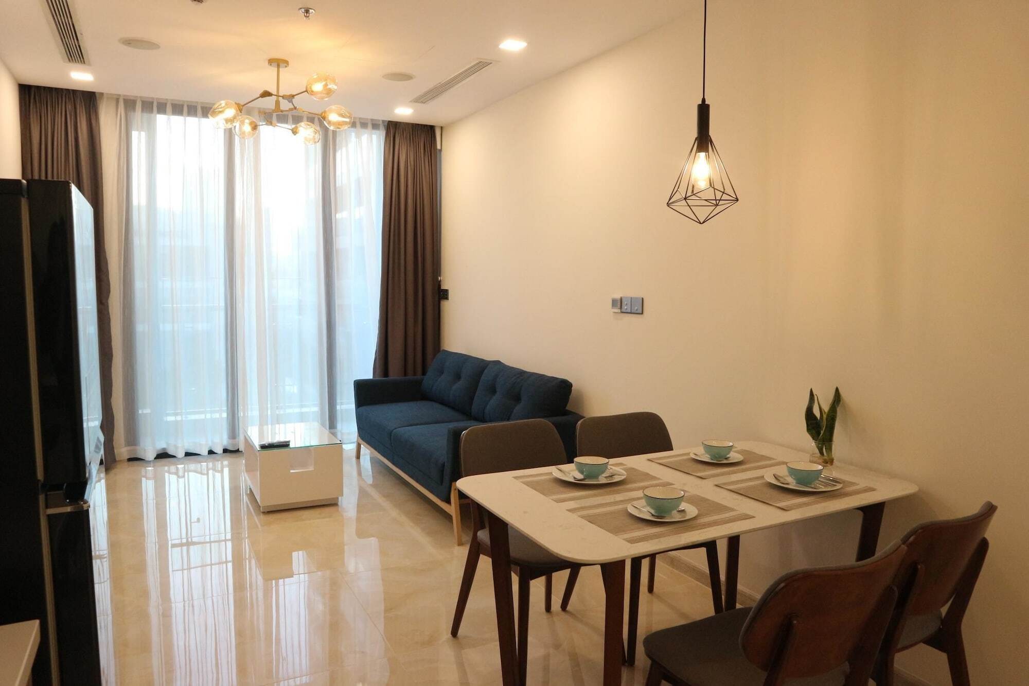 Vinhomes Golden River P'house