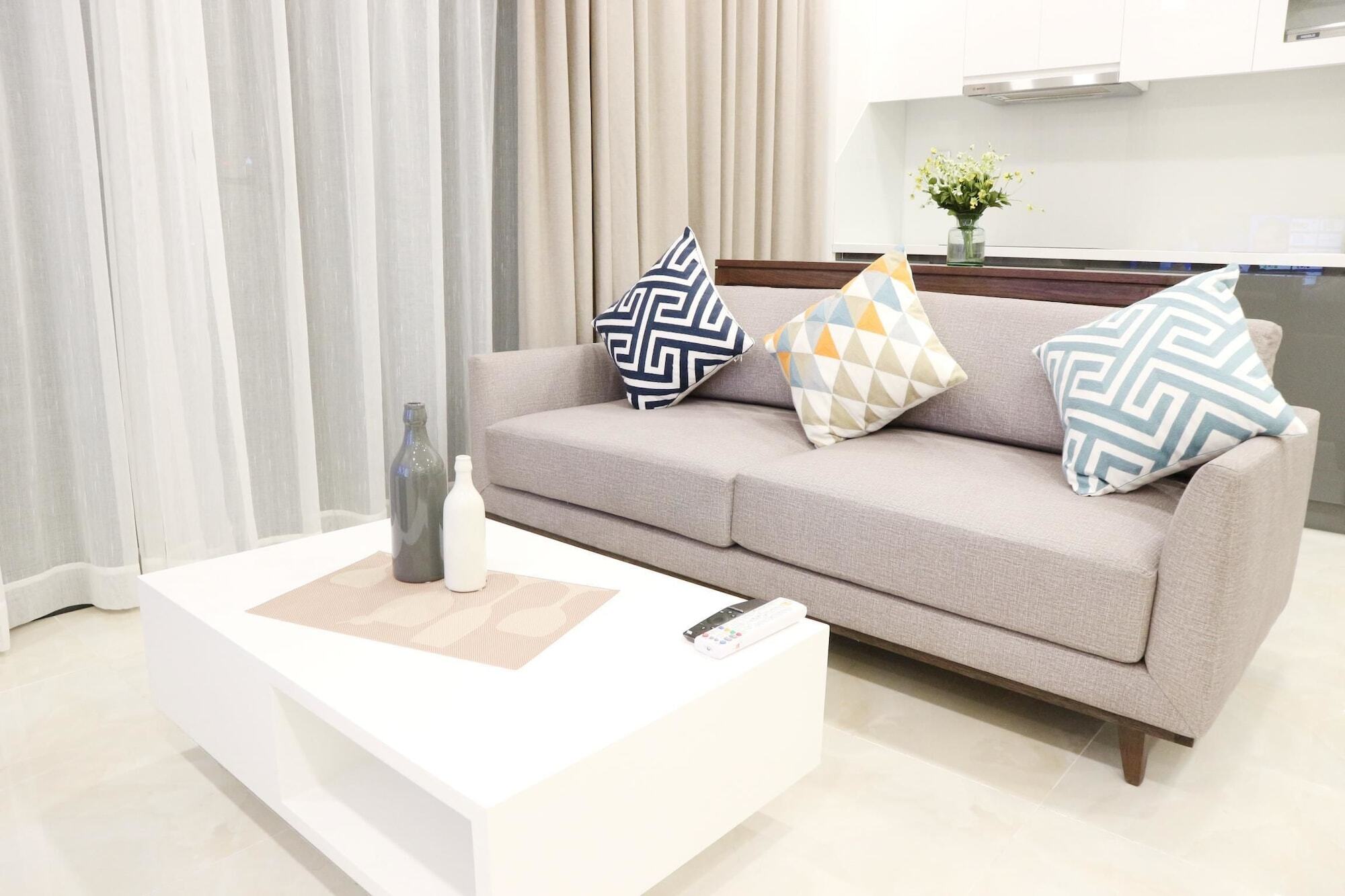 Apartment Vinhomes Golden River P'house
