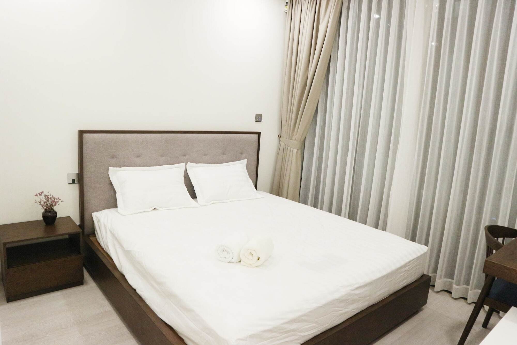 Vinhomes Golden River P'house * Ho Chi Minh City