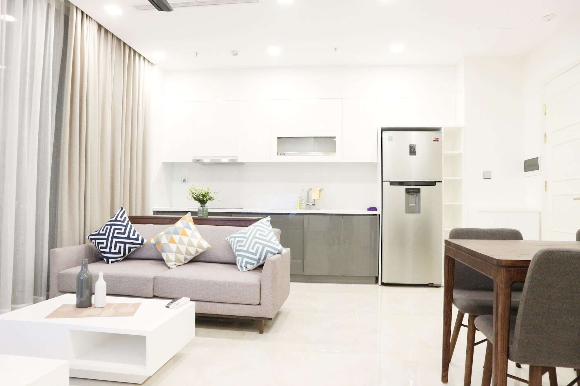 Apartment Vinhomes Golden River P'house