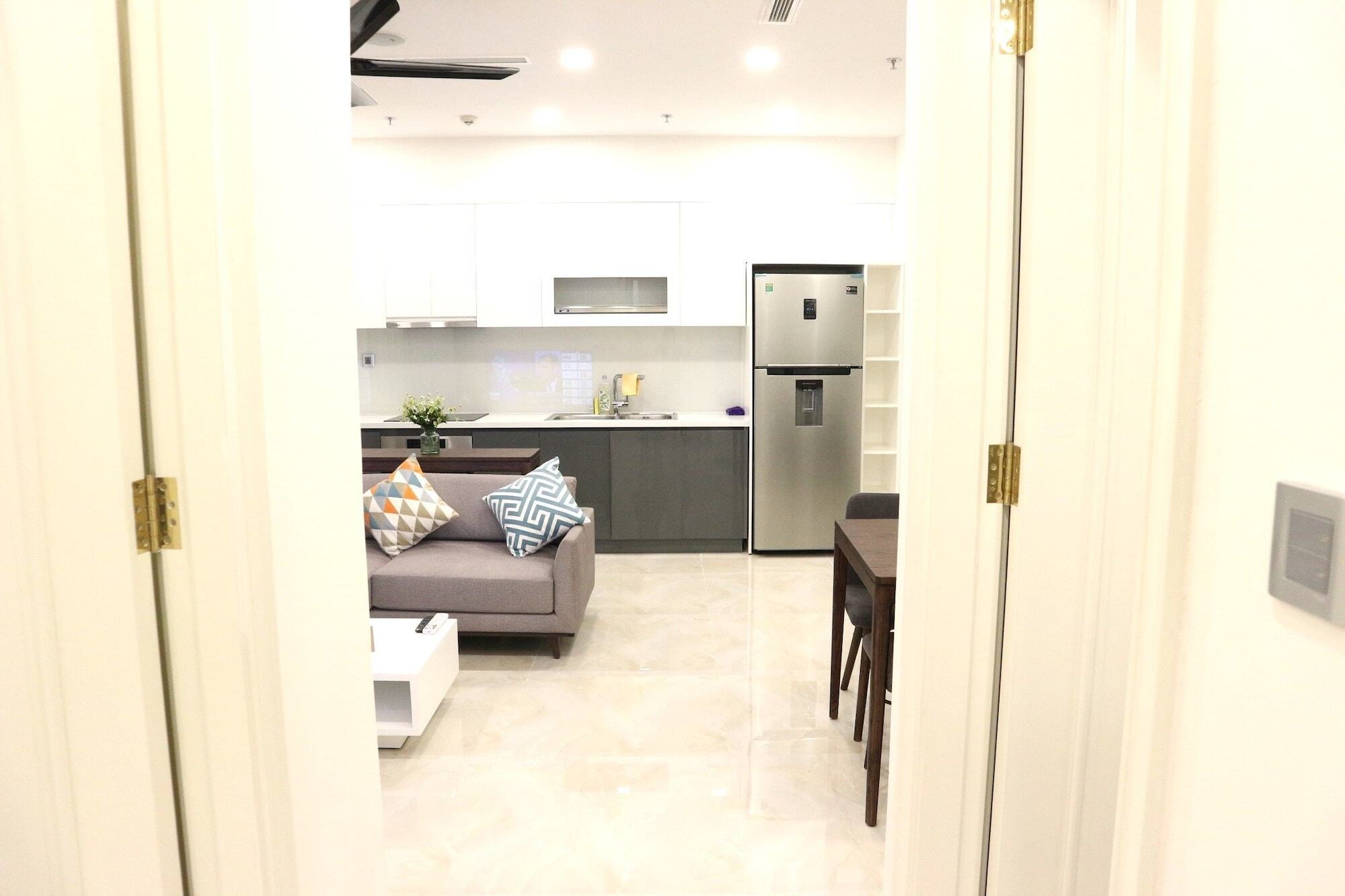Vinhomes Golden River P'house