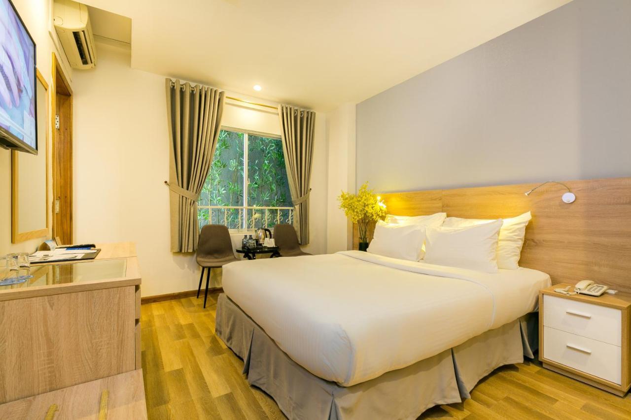 Jovia Hotel